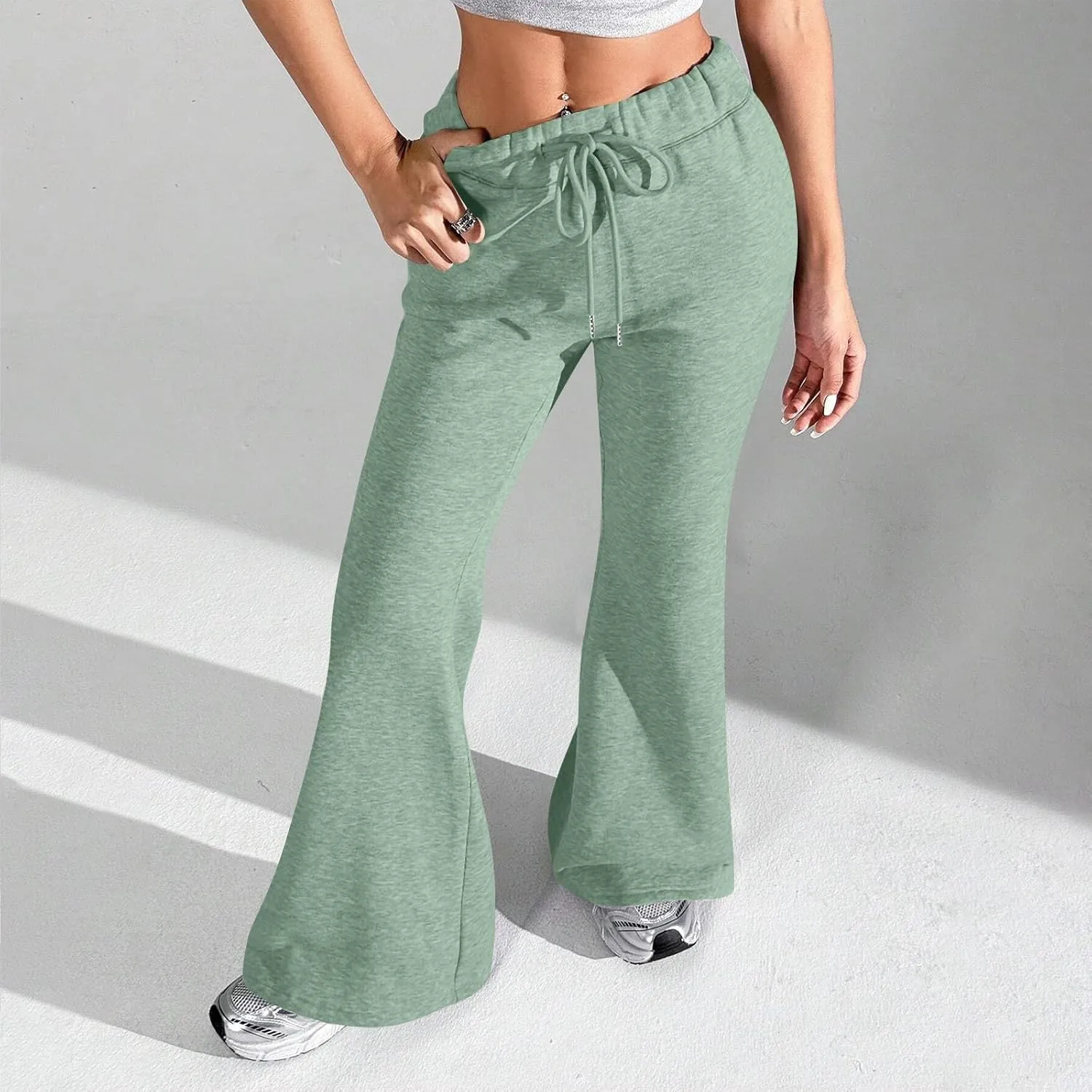 Flare Sweatpants Women Fleece Lined Joggers Wide Leg Lounge Pants with Pockets Drawstring Bell Bottoms Bootcut