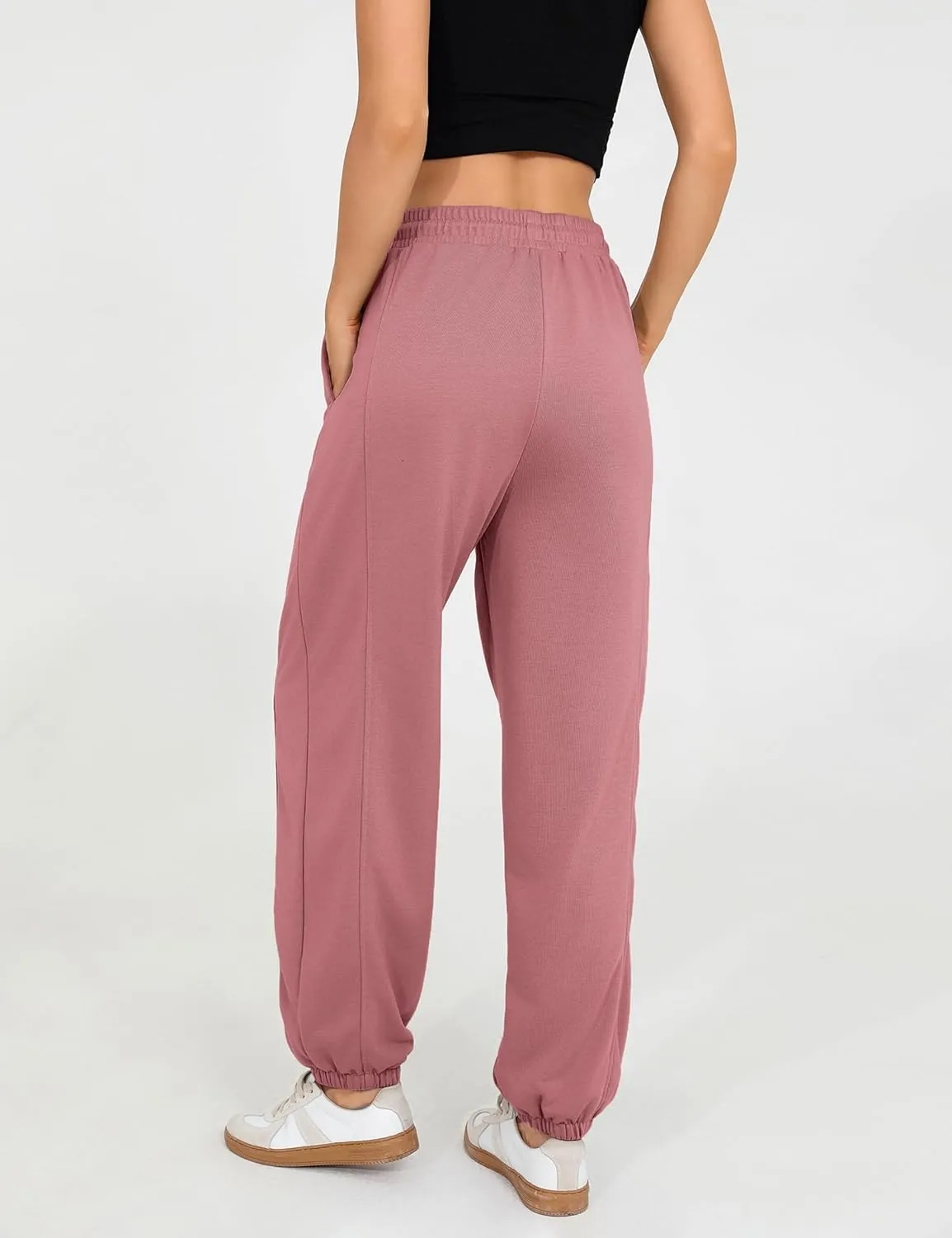 Quenteen Womens Sweatpants Casual Loose Lightweight Joggers Pants Fall Baggy Lounge Pants Drawstring Workout Bottoms