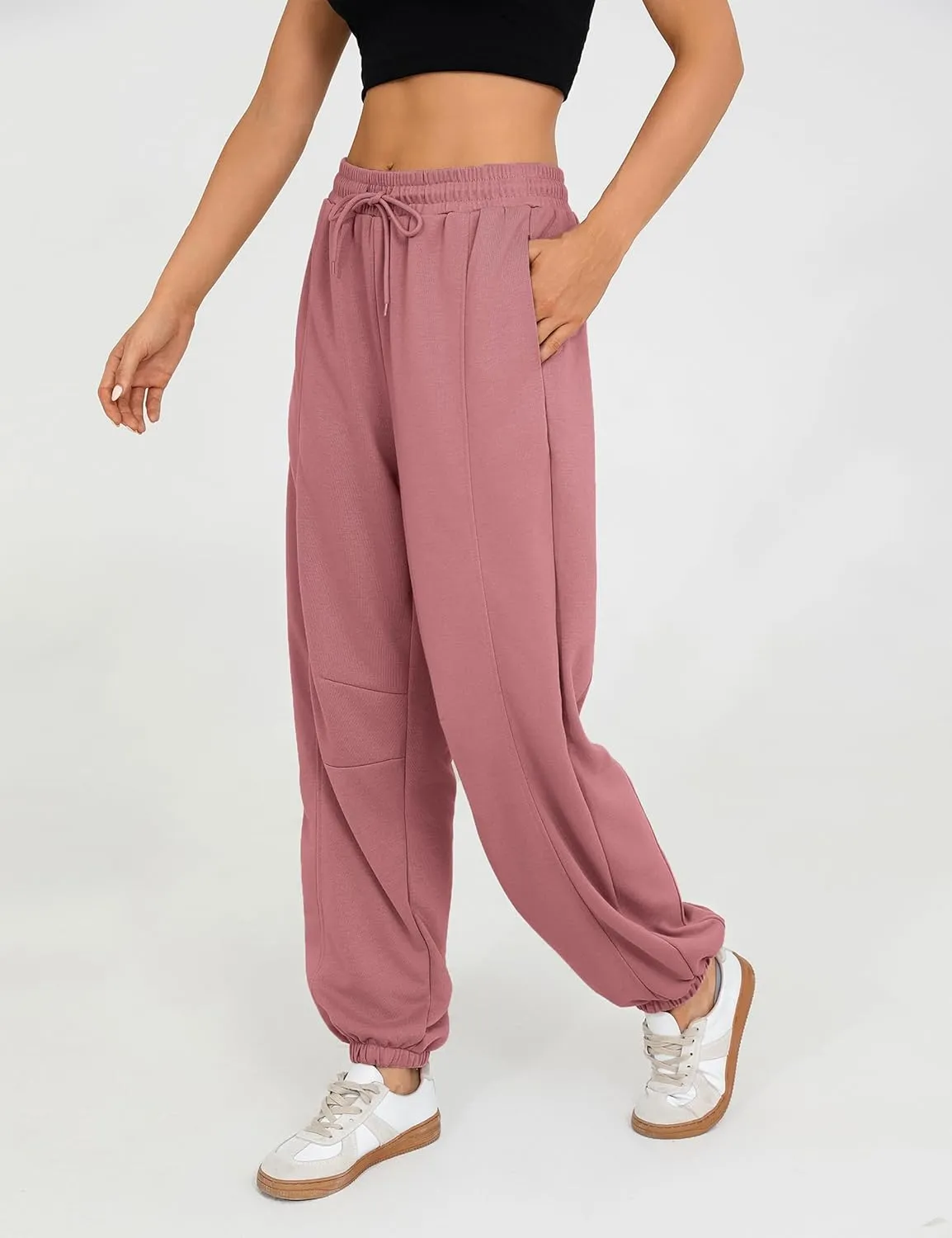 Quenteen Womens Sweatpants Casual Loose Lightweight Joggers Pants Fall Baggy Lounge Pants Drawstring Workout Bottoms