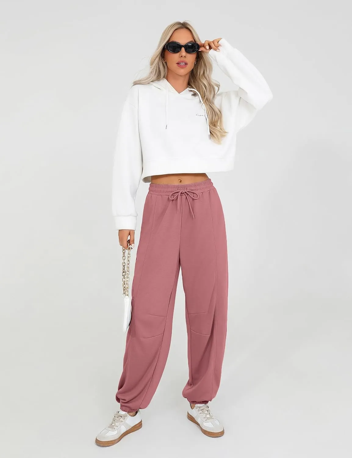 Quenteen Womens Sweatpants Casual Loose Lightweight Joggers Pants Fall Baggy Lounge Pants Drawstring Workout Bottoms