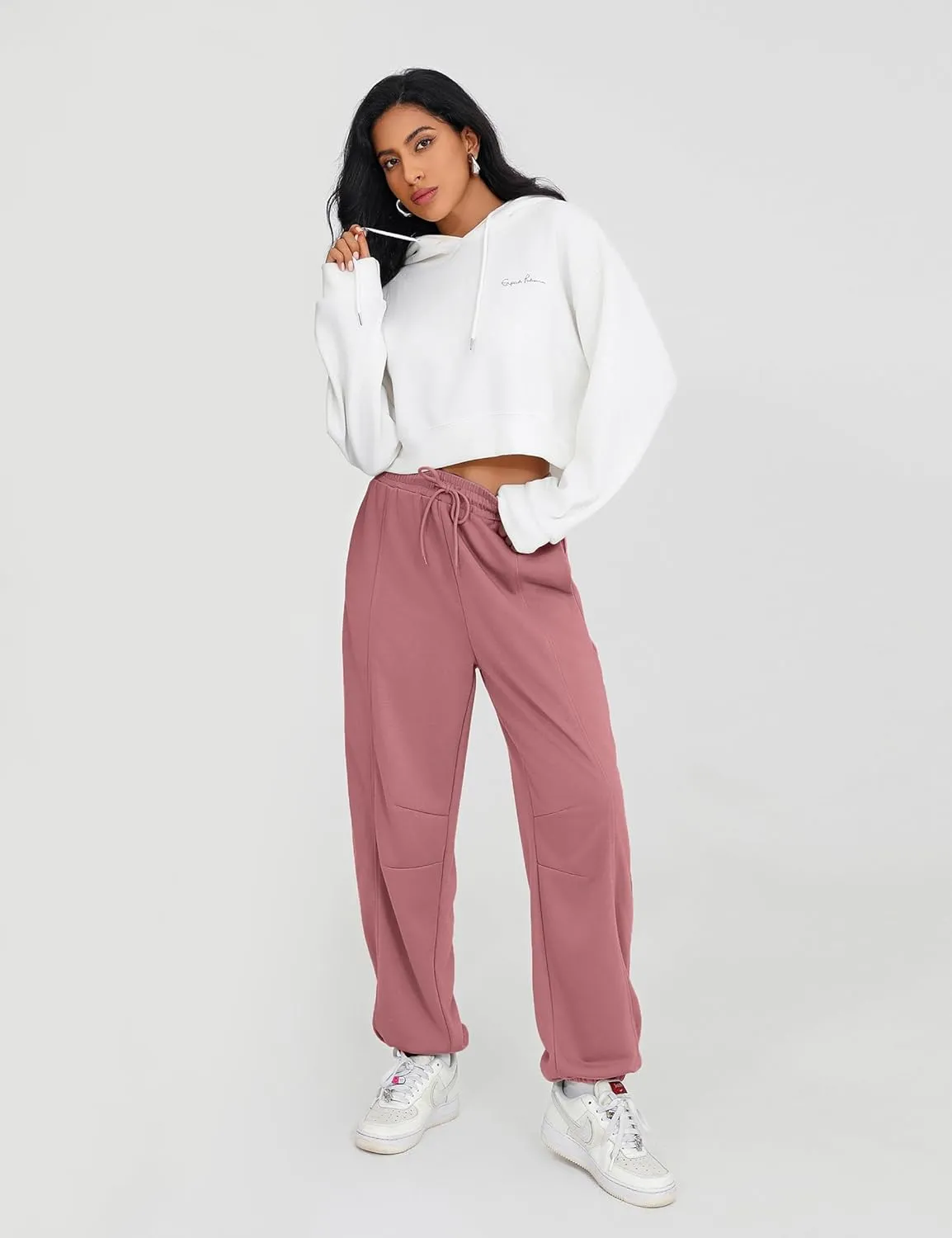 Quenteen Womens Sweatpants Casual Loose Lightweight Joggers Pants Fall Baggy Lounge Pants Drawstring Workout Bottoms