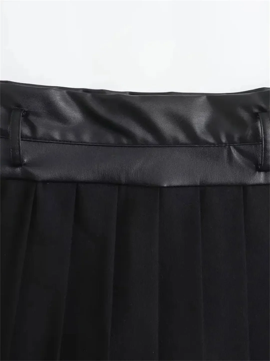 Women All Season Faux Leather Splicing Pleated Mini Skirts Slim Office Skirts Streetwear Short Skort Skirts