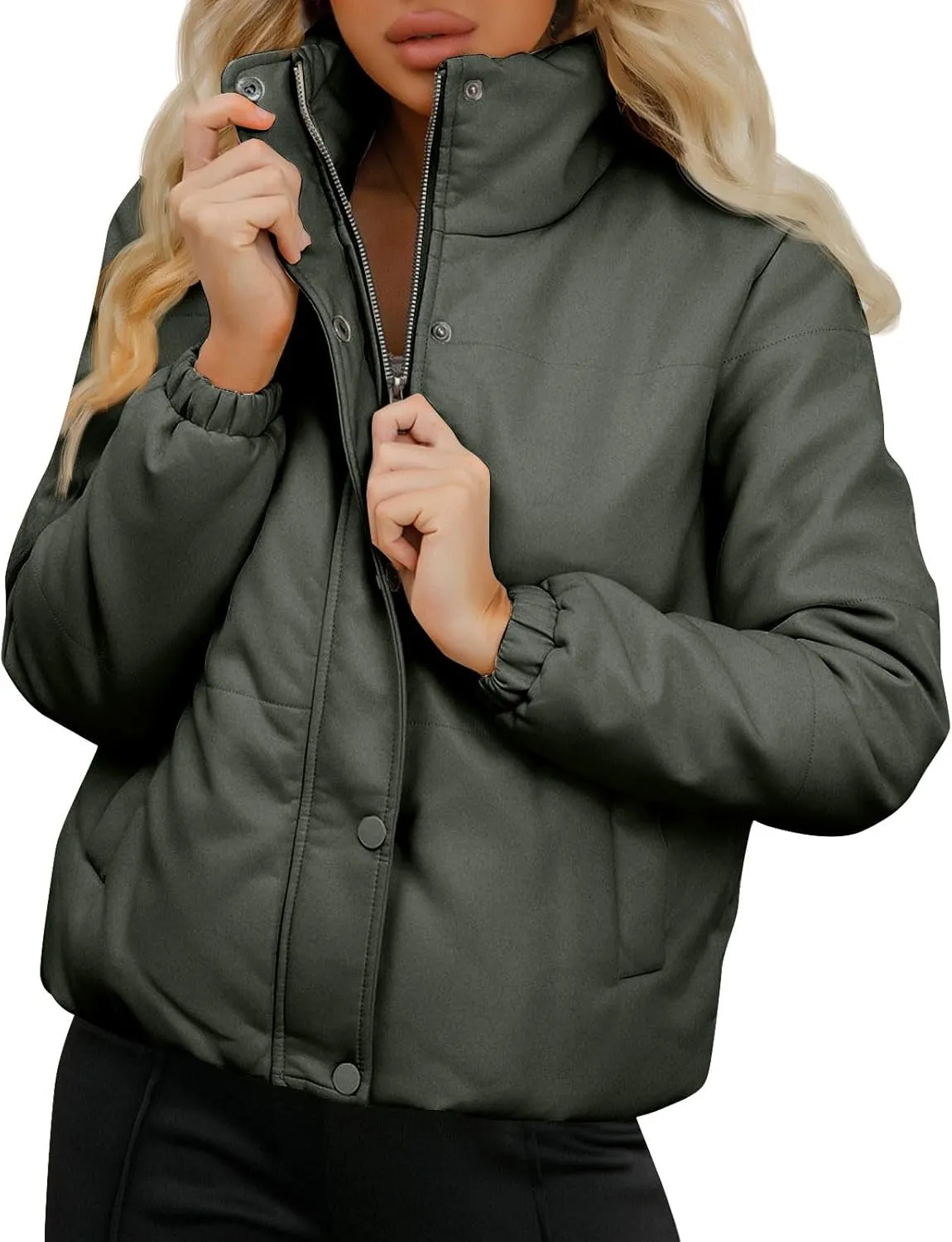 Women's Winter Puffer Jacket Long Sleeve Zip Up Quilted Baggy Warm Short Puffer Down Coats Hooded with Pockets